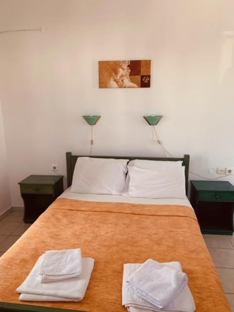 Manousos Rooms Adamantas  Dış mekan fotoğraf