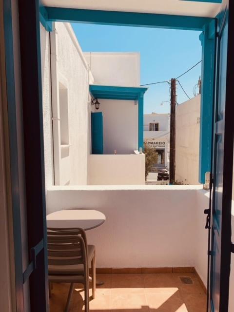 Manousos Rooms Adamantas  Dış mekan fotoğraf