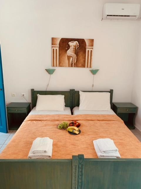 Manousos Rooms Adamantas  Dış mekan fotoğraf