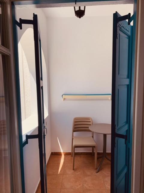Manousos Rooms Adamantas  Dış mekan fotoğraf