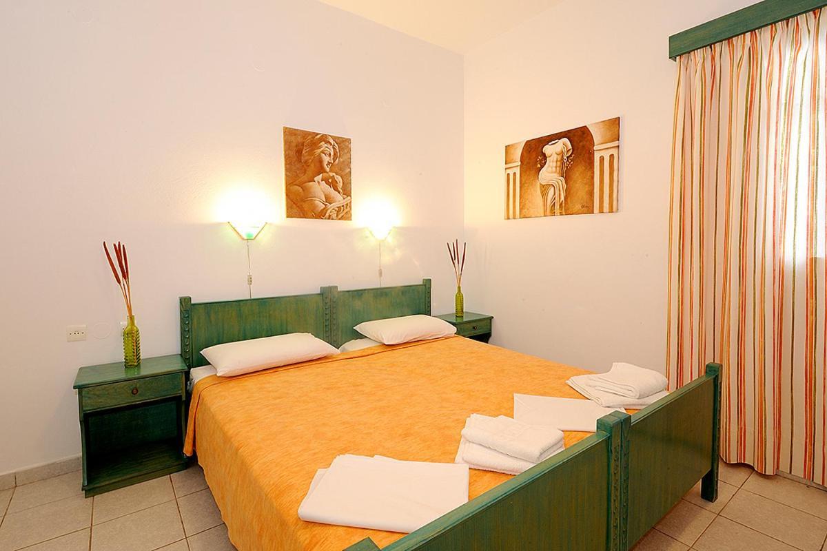 Manousos Rooms Adamantas  Dış mekan fotoğraf